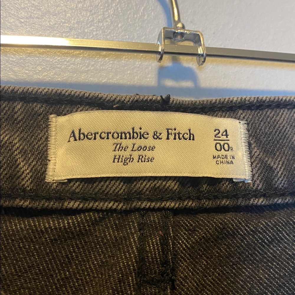 Abercrombie & Fitch The Loose High Rise Jeans Women’s 24 00 Gray Denim Baggy Leg - Picture 7 of 16